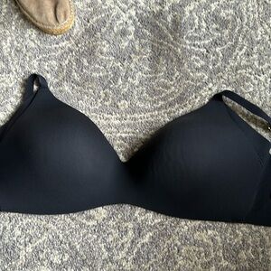 Knix everbra01 black in size 5